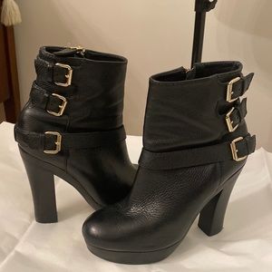 Black leather boots. Size 8 1/2 from Juicy conture brand.
